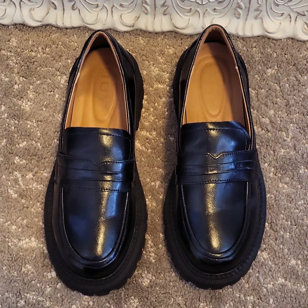 Black Chunky Loafer - Picture 7 of 11